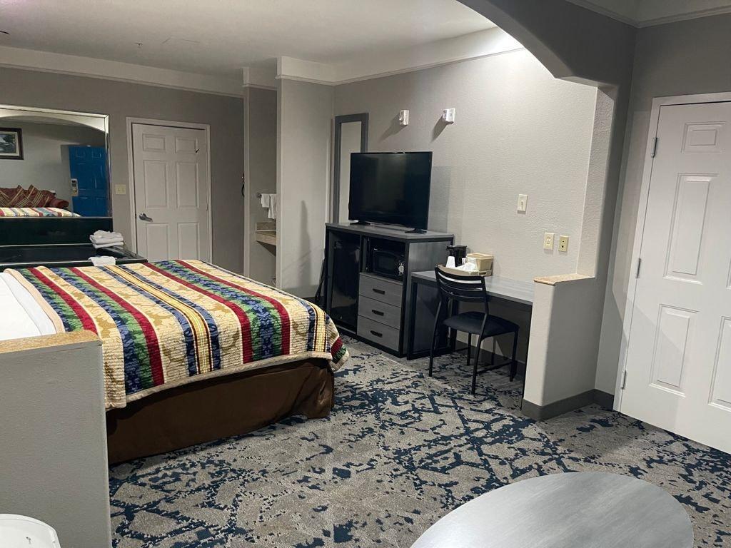 Scottish Inn And Suites Alvin Eksteriør bilde