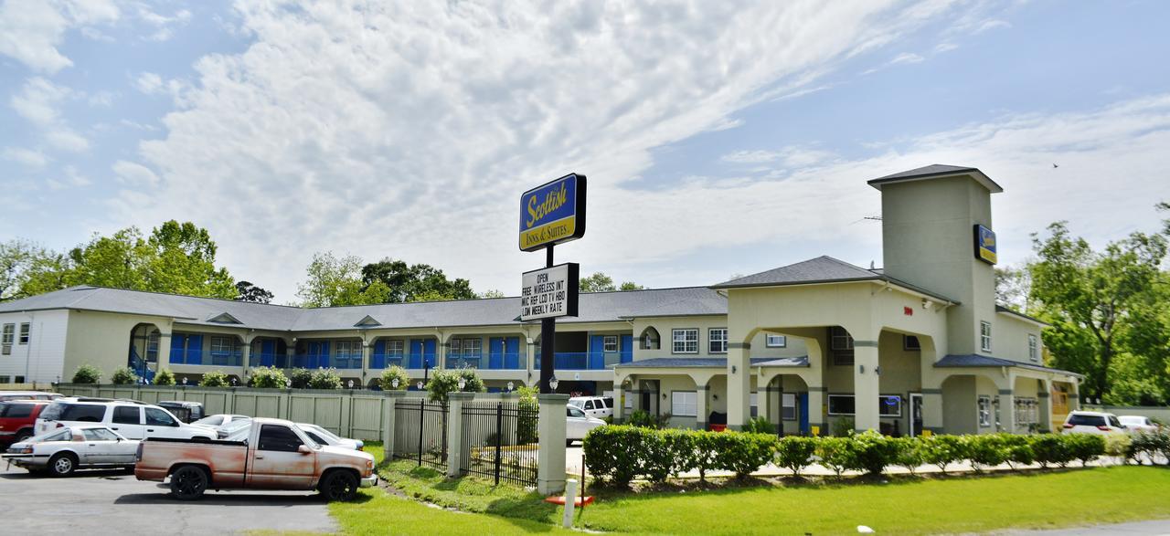Scottish Inn And Suites Alvin Eksteriør bilde